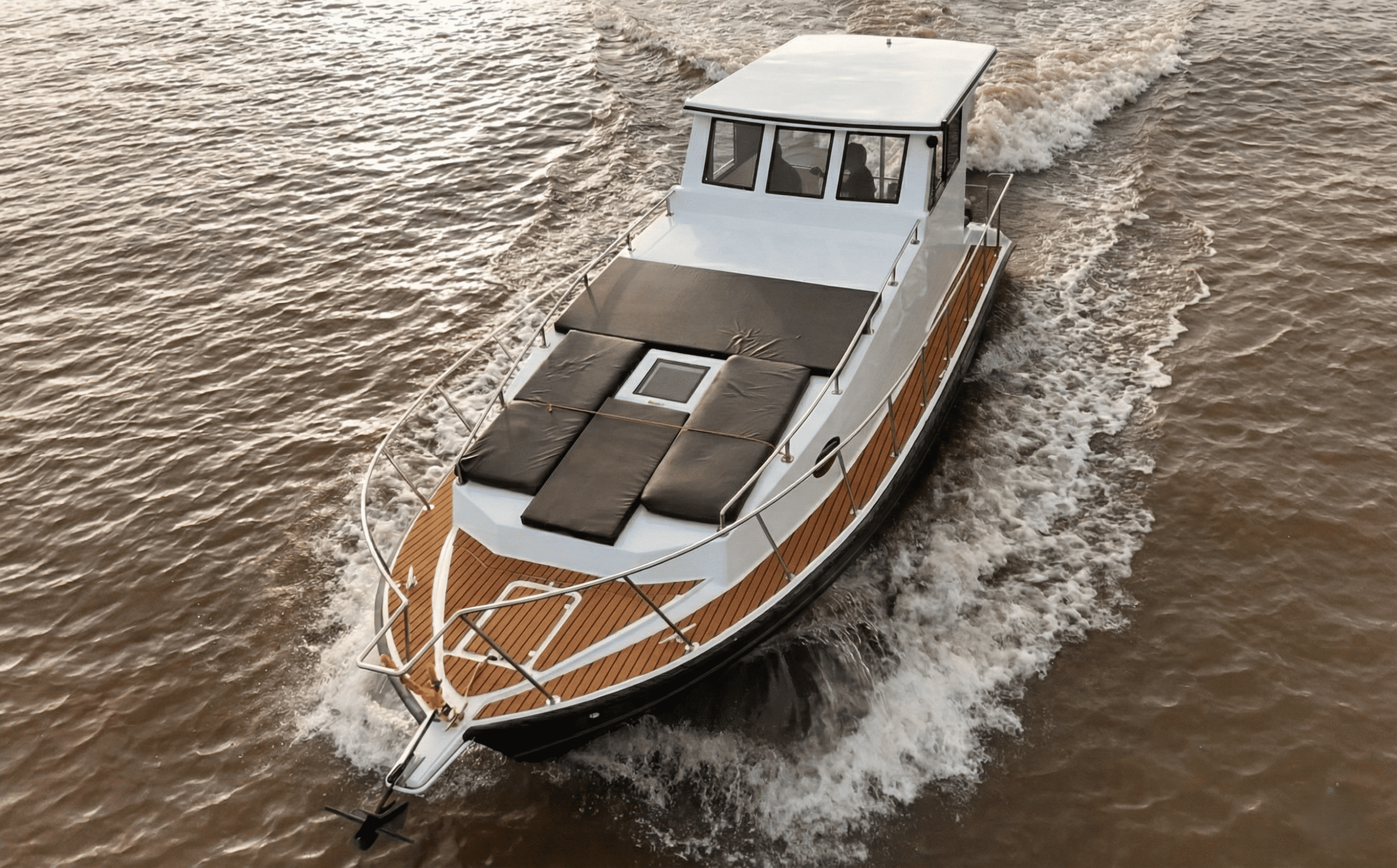 Dezire yacht charter in Goa